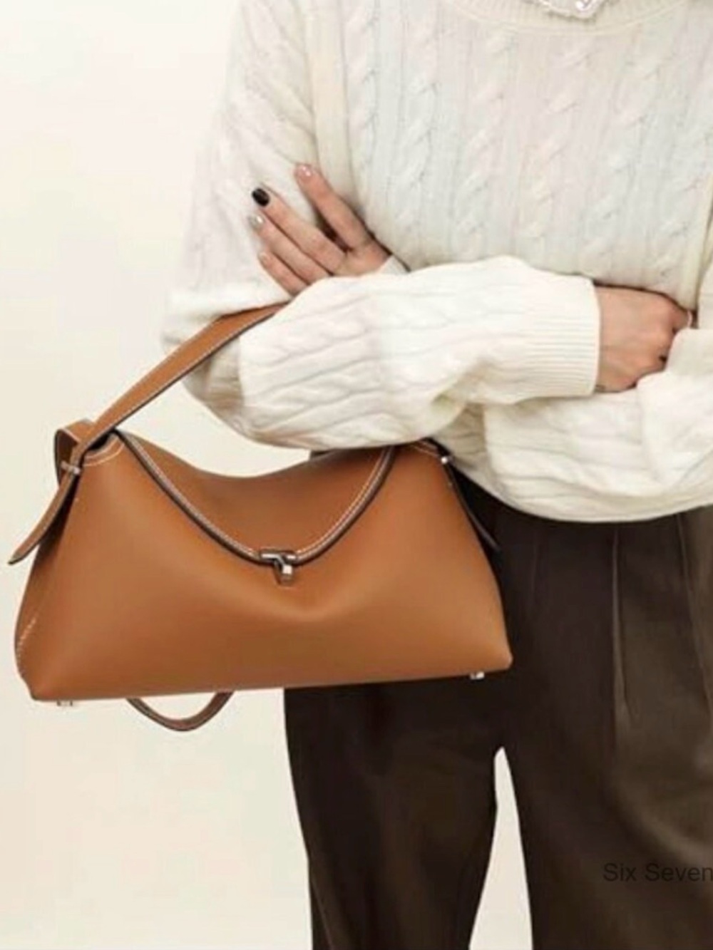 Women’s Shoulder Bag in Tan Brown/orange